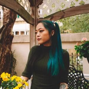 Meet your Posher, Lily